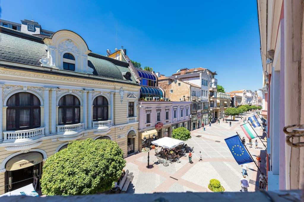 House Of History , In The Main Street דירה